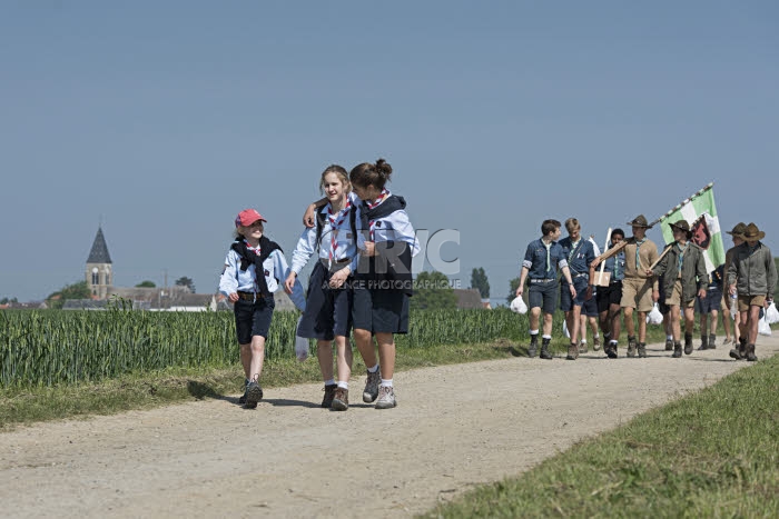 Meaux, pèlerinage inter-scout pour la paix.