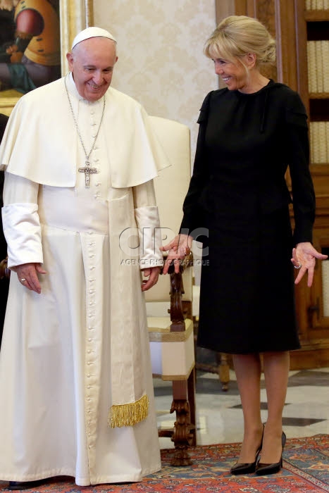 Le pape François reçoit le président Emmanuel MACRON au Vatican.