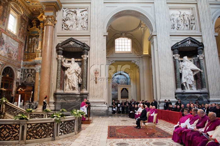 Le président Emmanuel MACRON à la Basilique Saint Jean de Latran à Rome
