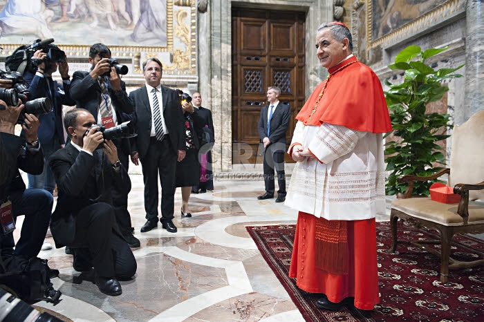 Nouveau cardinal, portrait du Card. Giovanni Angelo BECCIU.