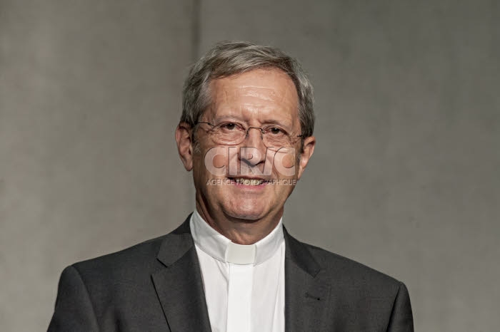 Portrait de Mgr. Bruno Marie Duffé.