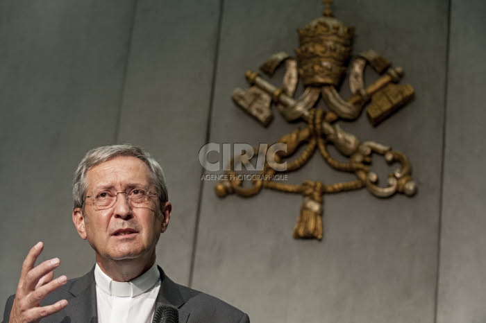 Portrait de Mgr. Bruno Marie Duffé.