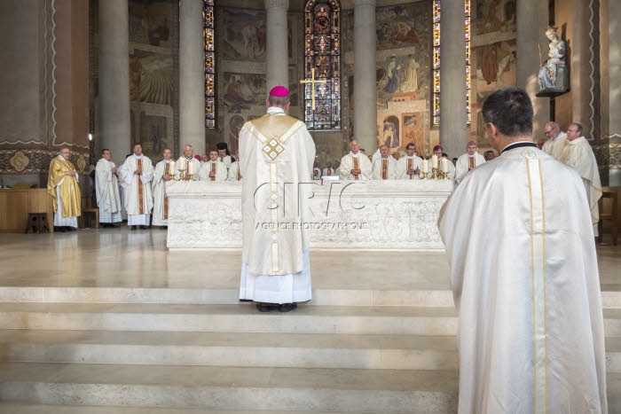 Mgr Matthieu ROUGE, nouvel évêque de Nanterre