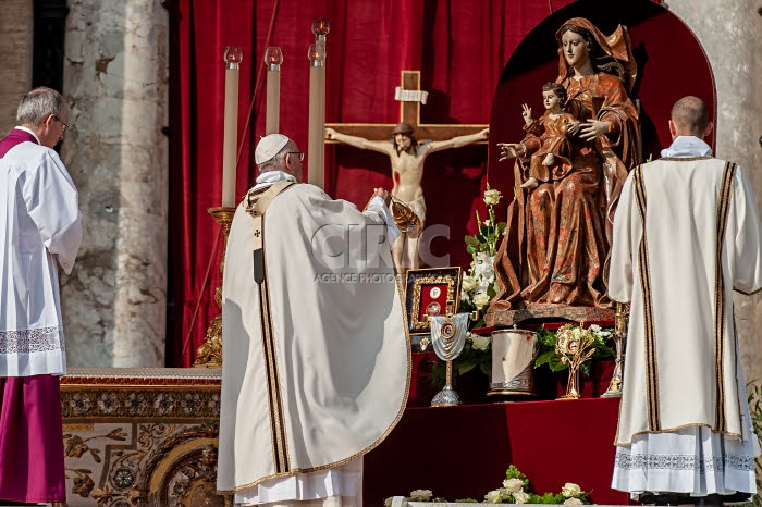 Canonisation de sept saints au Vatican. Messe de canonisation.