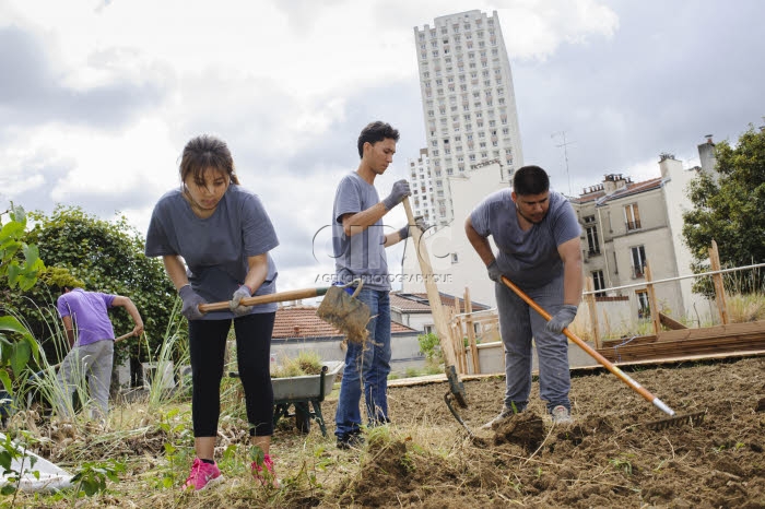 Jeunes migrants, dispositif d'insertion sociale et professionnelle en Ile-de-France.