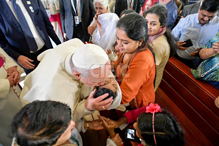 Le pape François aux Emirats arabes unis. Cathédrale Saint Joseph d'Abu Dhabi