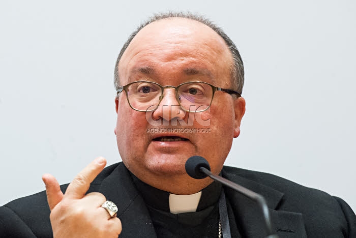Mgr. Charles J. SCICLUNA, secrétaire adjoint de la Congrégation pour la doctrine de la foi