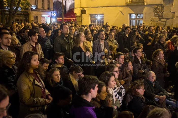 Ambiances pendant l'incendie de la cathédrale Notre Dame de Paris