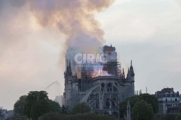 Incendie de la cathédrale Notre Dame de Paris