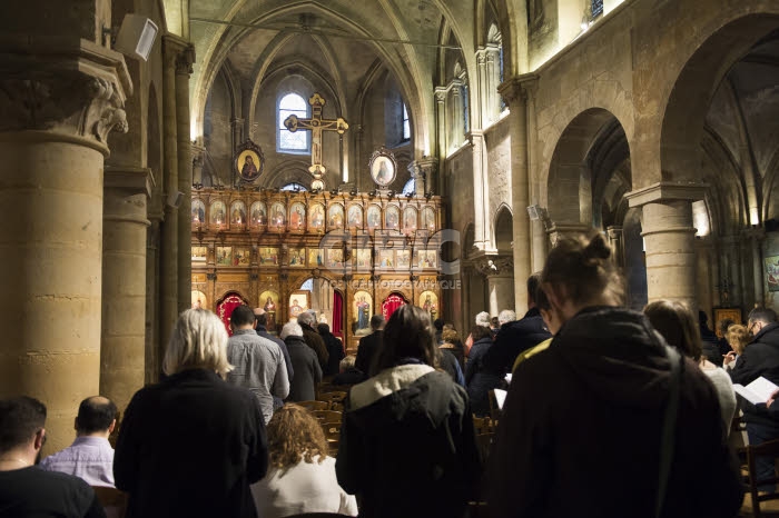 Incendie de la cathédrale Notre-Dame de Paris, messe en l'égl. Saint-Julien-le-Pauvre, Paris