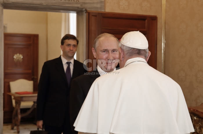 Le pape François et Vladimir POUTINE au Vatican.