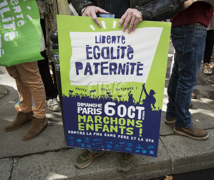 Manifestation contre la réforme de la PMA.