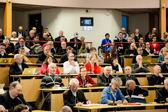 Assemblée plénière des évêques de France à Lourdes.