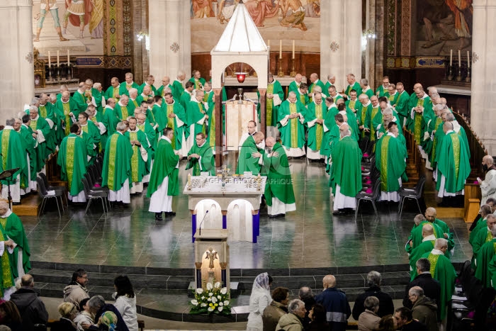Messe célébrée en la basilique Notre Dame du Rosaire.