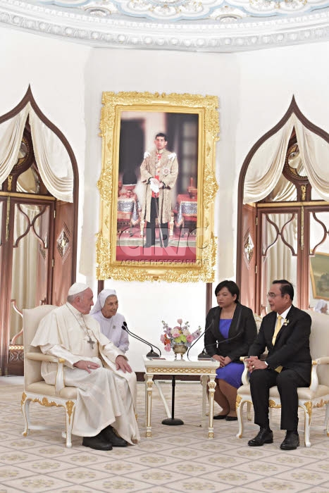 Voyage apostolique du pape François en Asie. Arrivée à Bangkok, Thaïlande.