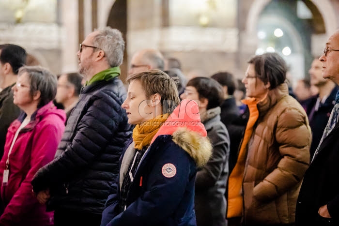 Assemblée durant la célébration de la messe.