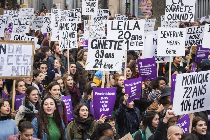 Paris, marche contre les violences sexistes et sexuelles faites aux femmes.
