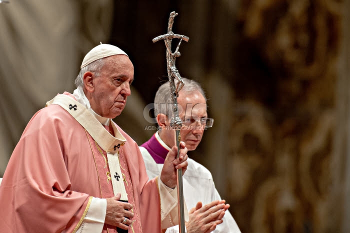 Le Pape lors de la messe célébrée pour la communauté philippine de Rome.