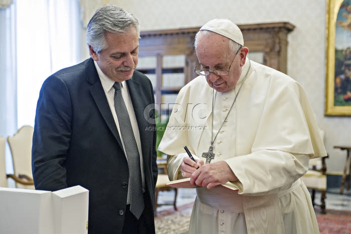 Le pape François reçoit en audience Alberto FERNANDEZ, président argentin.