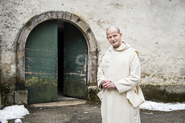 Dom Dysmas de LASSUS, prieur et ministre général de l'Ordre des Chartreux.