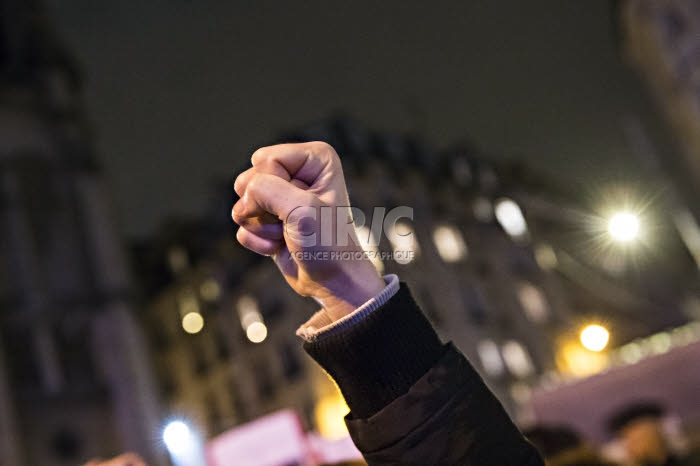 Marche féministe organisée à Paris.