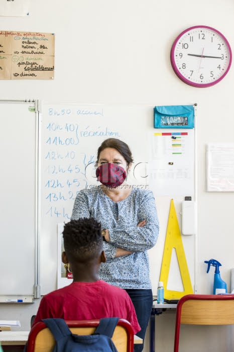 France, Covid-19, reprise des cours pour des élèves d'une classe de CE2.