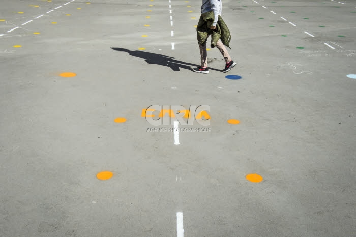 France, Covid-19, reprise des cours pour des élèves d'une classe de CE2.