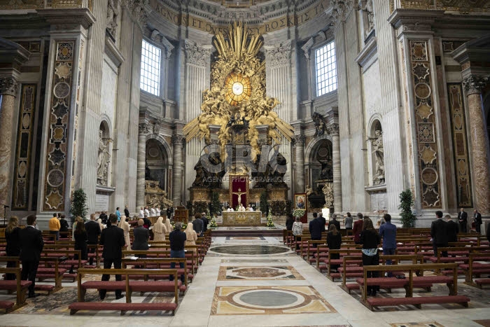Le pape François préside la messe célébrée à l’occasion de la Fête-Dieu.