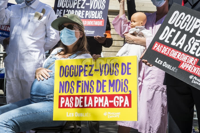 Projet de loi bioéthique, La manif Pour Tous devant l'Assemblée nationale.