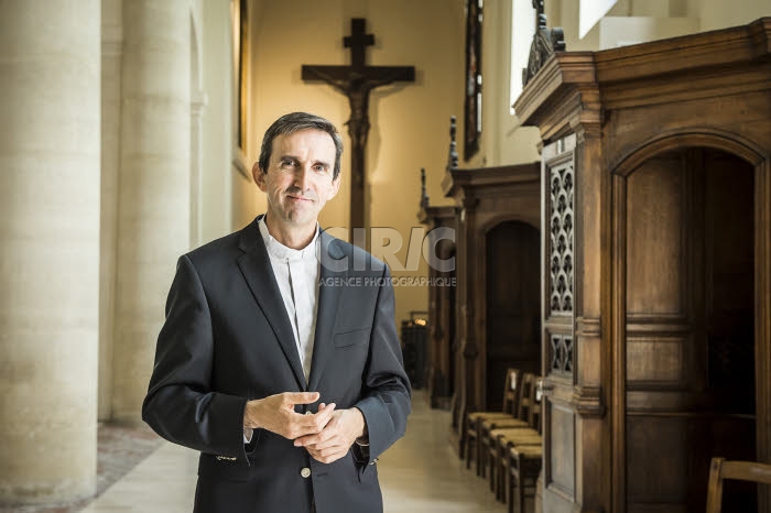 P. Hugues de WOILLEMONT, porte parole et secrétaire général de la CEF.