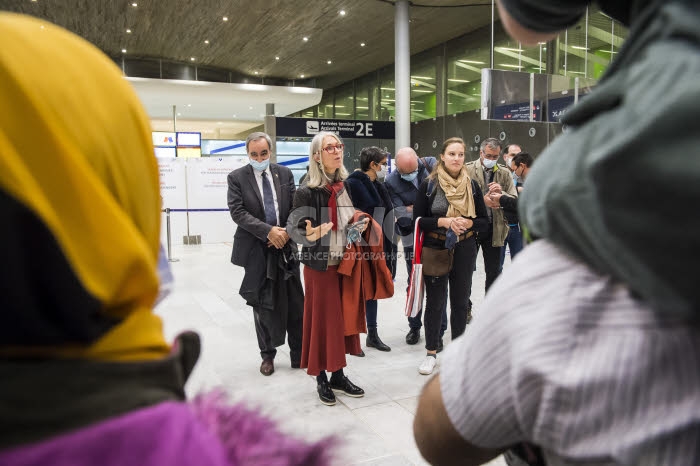 Arrivée en France de réfugiés, via les “couloirs humanitaires".