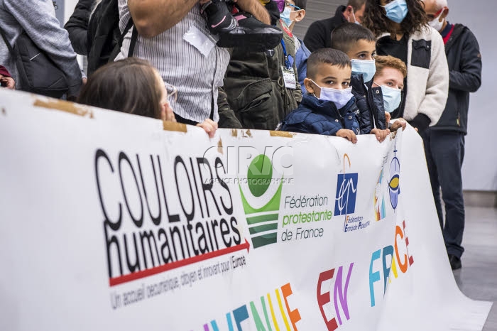 Arrivée en France de réfugiés, via les “couloirs humanitaires".