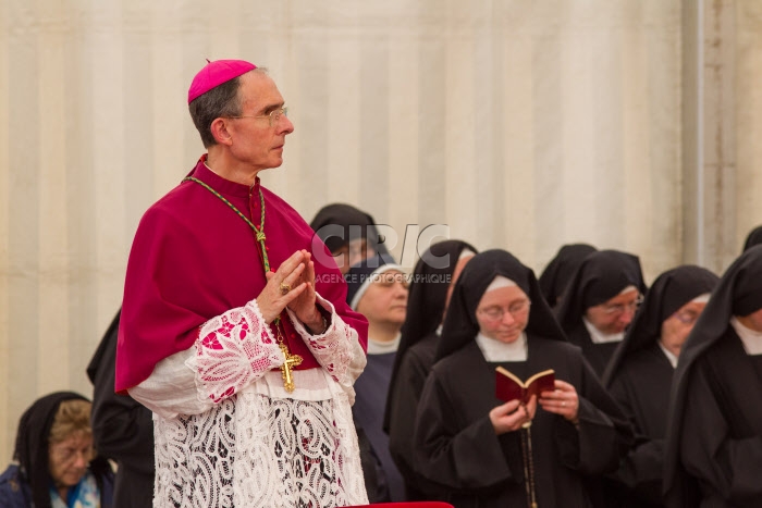 Ordinations à Ecône