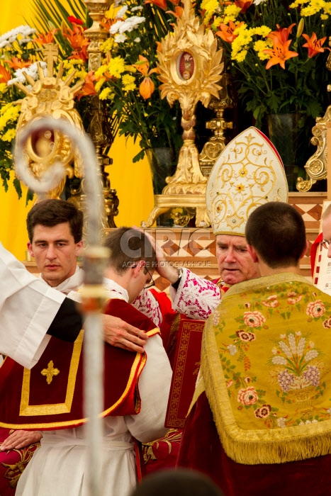 Ordinations à Ecône