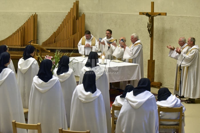 Carmel de la Paix à  Mazille, Saône-et-Loire
