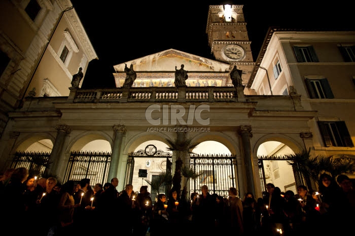 Rome, prière de la Cté de Sant'Egidio pour les victimes des attentats terrorsites à Paris