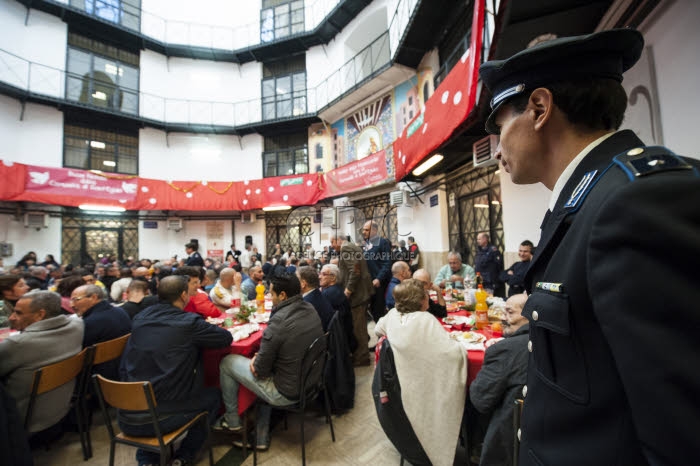 Sant'Egidio, repas de Noël avec les prisonniers