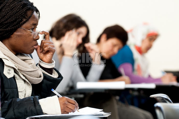 Formation professionnelle de médiateurs pour l'intégration des réfugiés