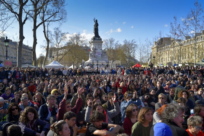 9e Nuit Debout. Place de la République à Paris