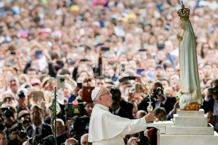 Voyage apostolique du pape François à Fatima.