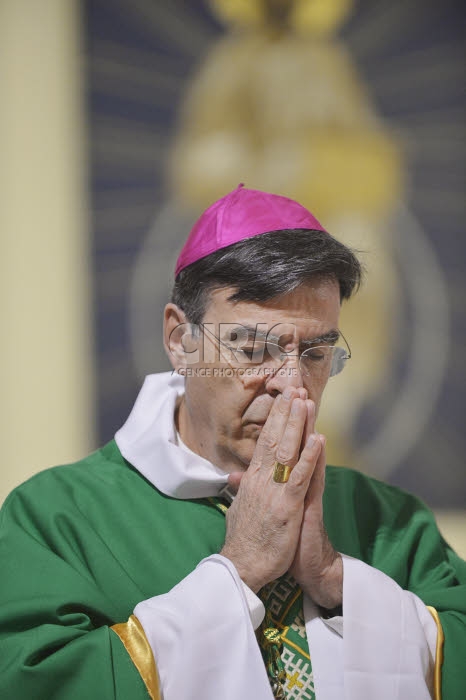 Mgr Michel AUPETIT, évêque de Nanterre à Chaville, Hauts-de-Seine, France.