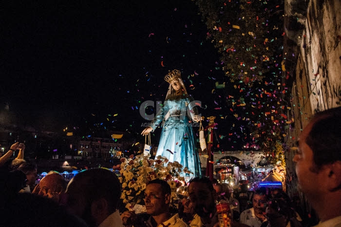 Fête de Noantri, procession de la Madone du Fleuve à Rome, Italie.