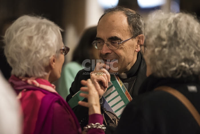 Des catholiques séparés, divorcés ou divorcés remariés témoignent à Lyon.