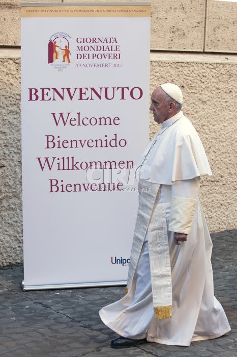 Journée Mondiale de la pauvreté, le pape déjeune avec des personnes démunies