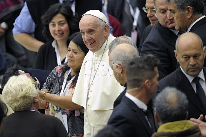 Journée Mondiale de la pauvreté, le pape déjeune avec des personnes démunies