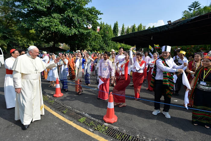 Voyage apostolique du pape François en Birmanie.