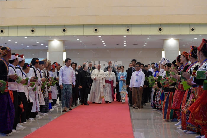 Voyage apostolique du pape François en Birmanie. Le pape à l’International Convention Centre