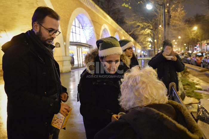 Maraude de Noël du Secours Populaire Français