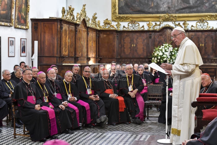 Voyage apostolique du pape François au Chili. Le pape rencontre les évêques chiliens.