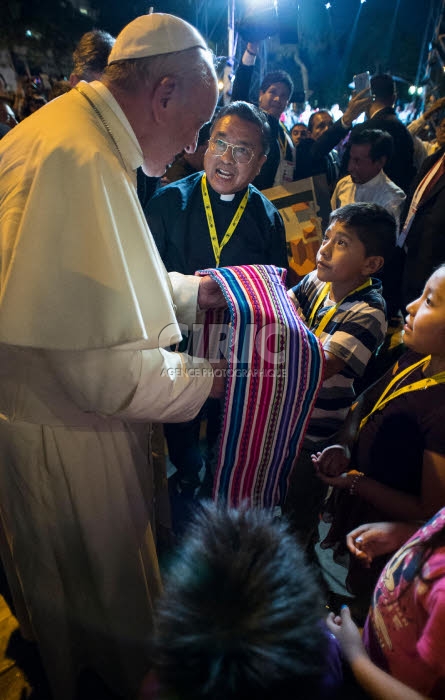 Voyage apostolique du pape François au Pérou. Le pape arrive à la nonciature.
